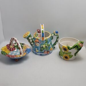 WCL Porcelain Frog Floral Mushrooms Ceramic Watering Can With Planter And Basket